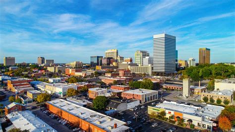 Recent round-trip flight deals from Columbia to Nashville. Recommended round-trip deals departing in the coming months from the most popular airlines that fly from Columbia to Nashville. 3:51 pm - 8:29 pm COU - BNA. 4h 38m 1 stop. 10:37 am - 2:58 pm BNA - COU.